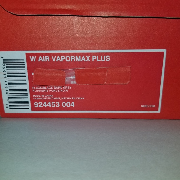 womens all black vapormax